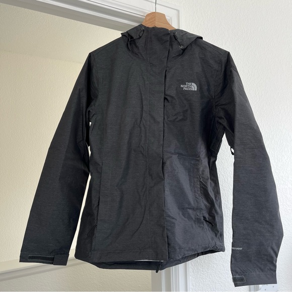 The North Face DryVent Rain Jacket - Picture 1 of 9